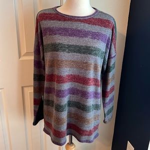 EUC Viamor Striped Crew Neck Sweater